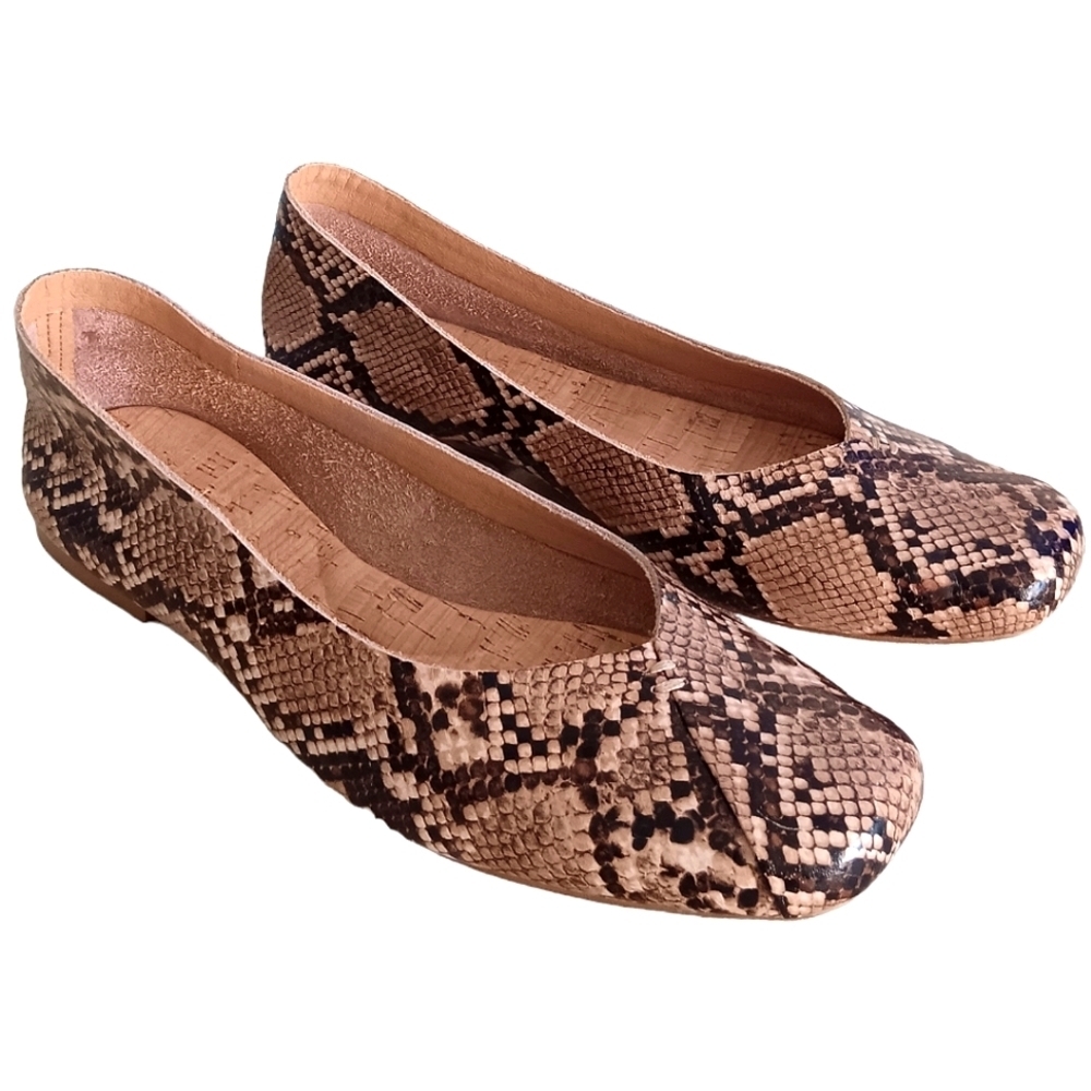 Korks NEW Padilla Flats Leather Natural size.9.5 Snakeprint